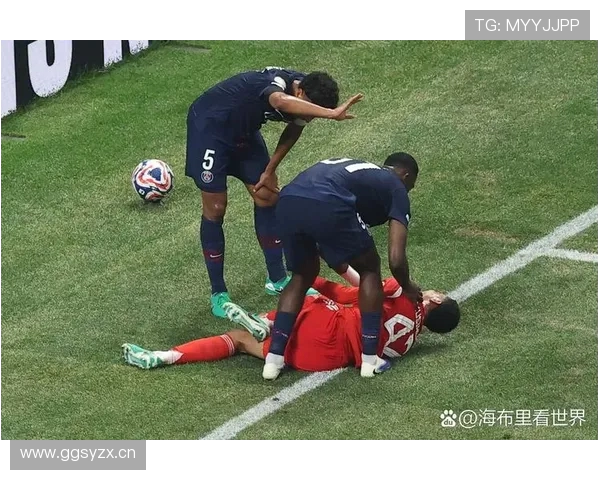 意天空报道卡巴尔伤缺时间延长至一个半月11月国际比赛日后方可复出